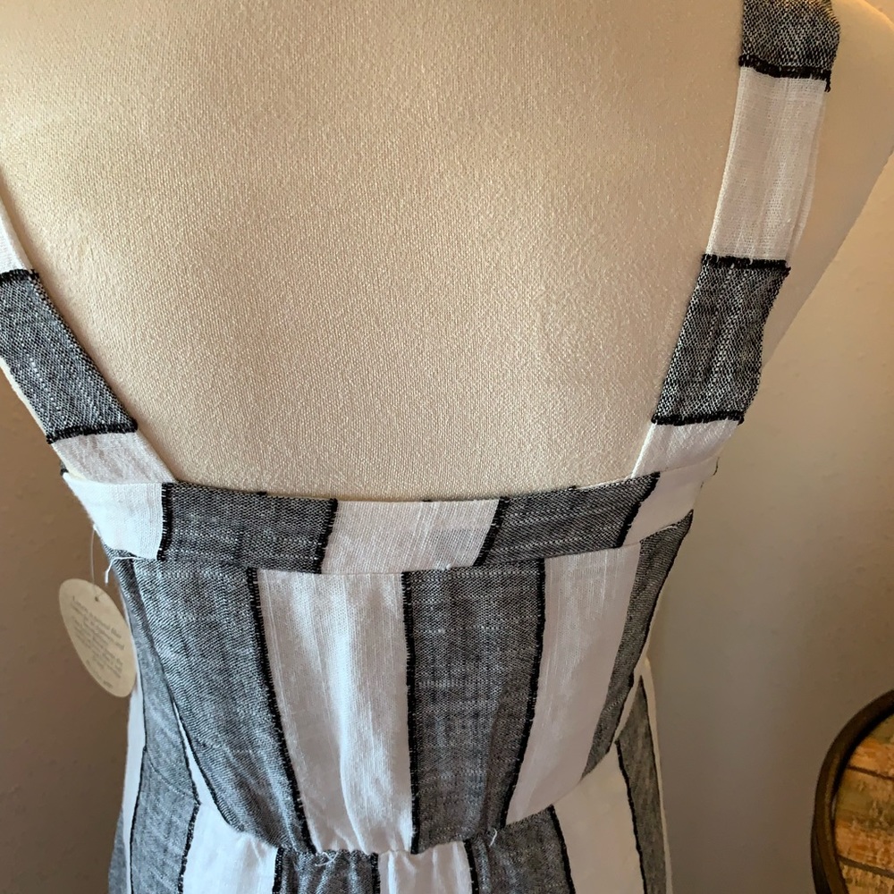 URBAN ROMANTICS - NWT Black and White fitted classy sundress - Picture 11 of 11